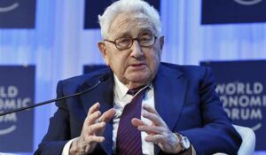 अमेरिका के पूर्व विदेश मंत्री Henry Kissinger का 100 वर्ष की आयु में निधन