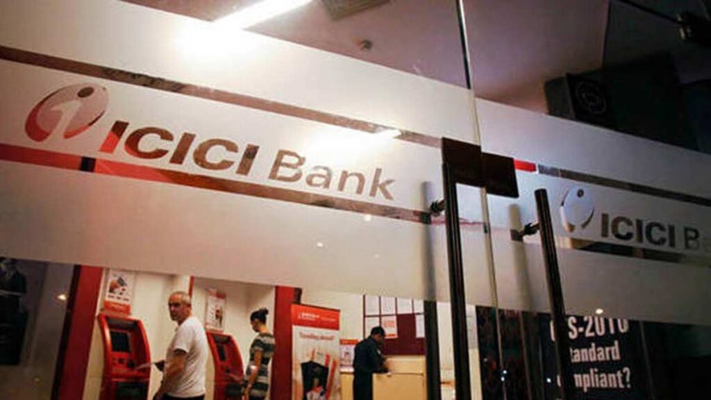 आईसीआईसीआई बैंक ने कड़ी आलोचना के बाद नए खाते में शेष राशि की अनिवार्यता से अपना कदम पीछे खींच लिया